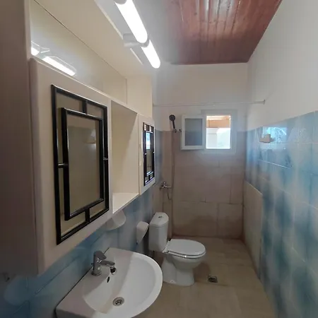 شقة Antistoni Scenic Nature View, Private Balcony & Yard *