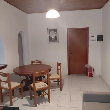 Antistoni Scenic Nature View, Private Balcony & Yard
