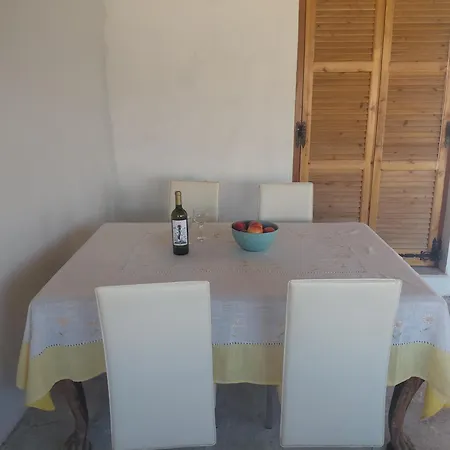 Antistoni Scenic Nature View, Private Balcony & Yard شقة *